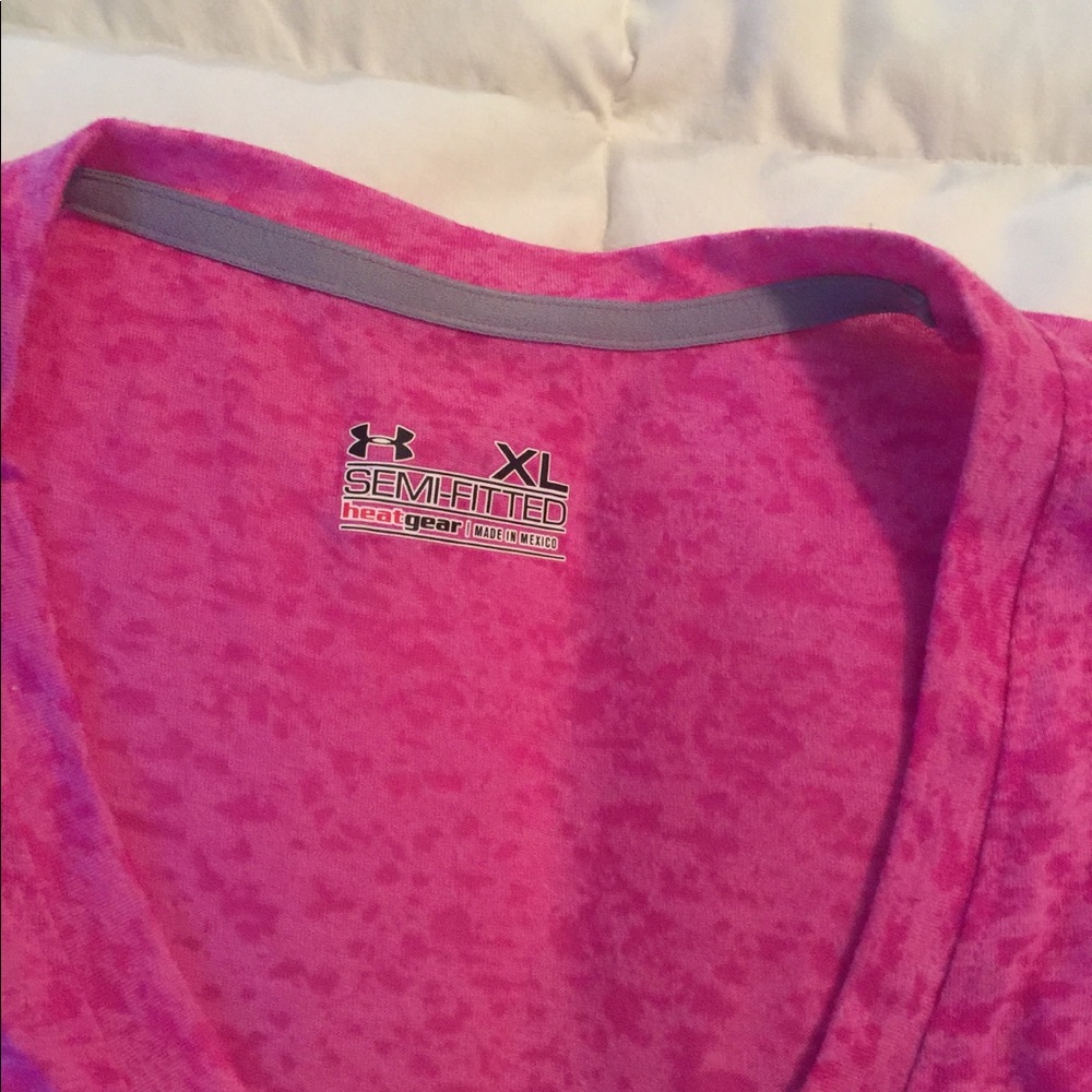 Under armour fitted v neck active too